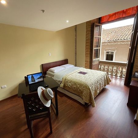 Floré Hotel Boutique Cuenca Esterno foto