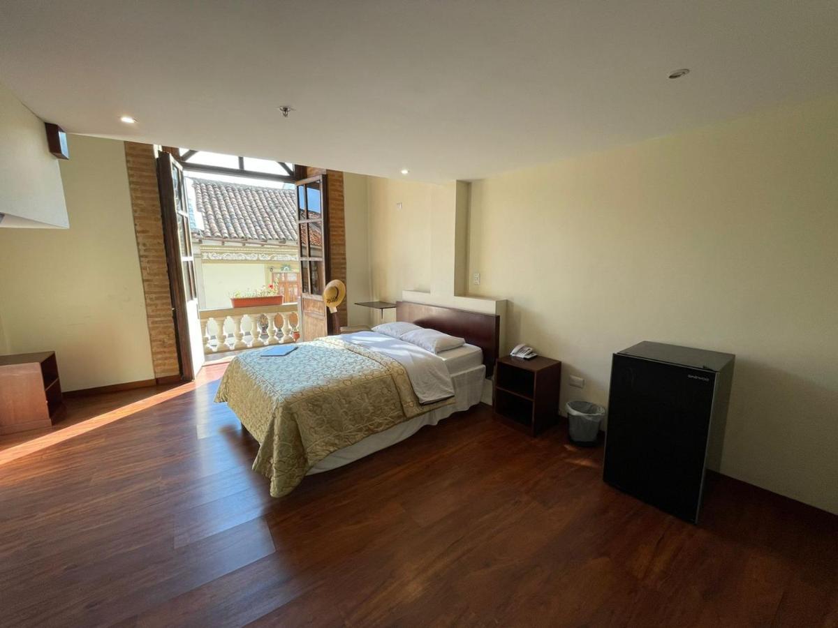 Floré Hotel Boutique Cuenca Esterno foto