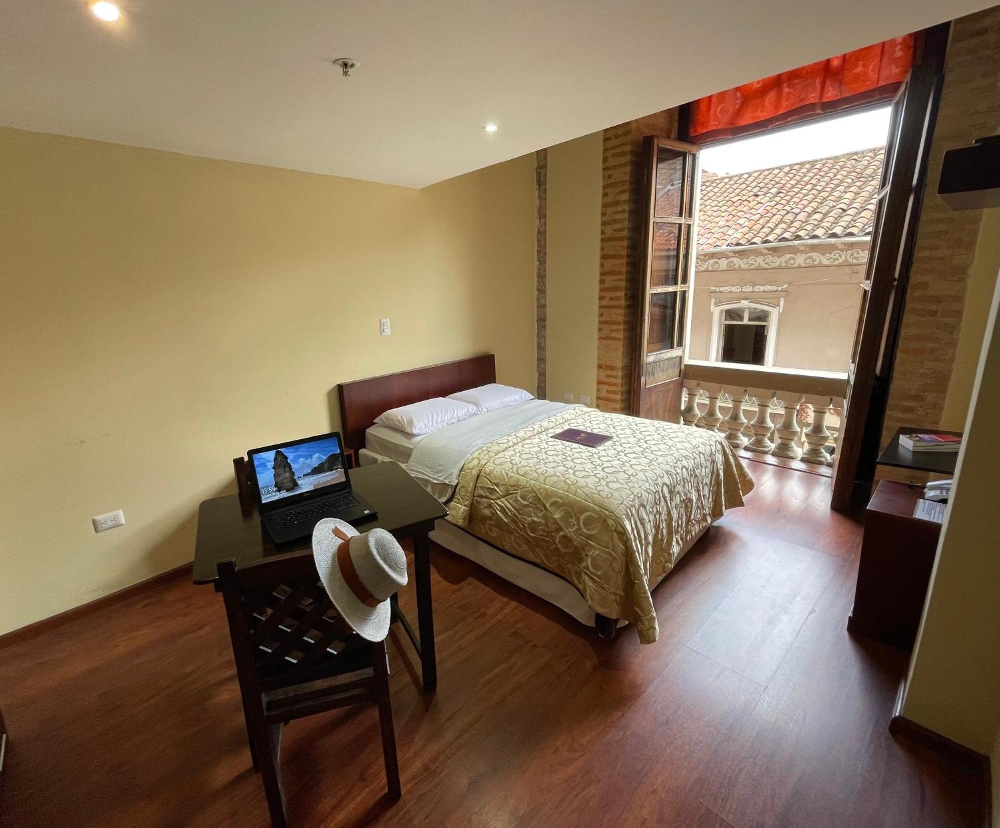 Floré Hotel Boutique Cuenca Esterno foto